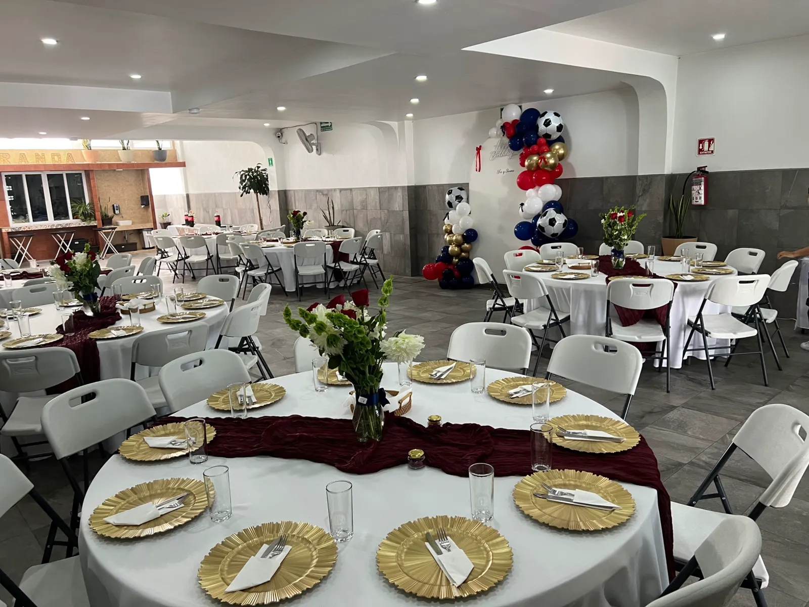 Vista principal de Salón Ziranda